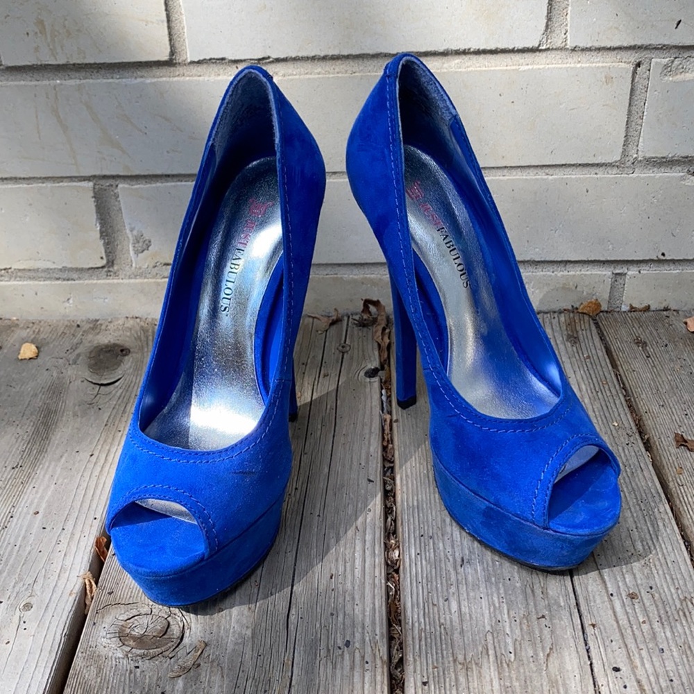 Women’s JustFab cobalt blue peek toe heels